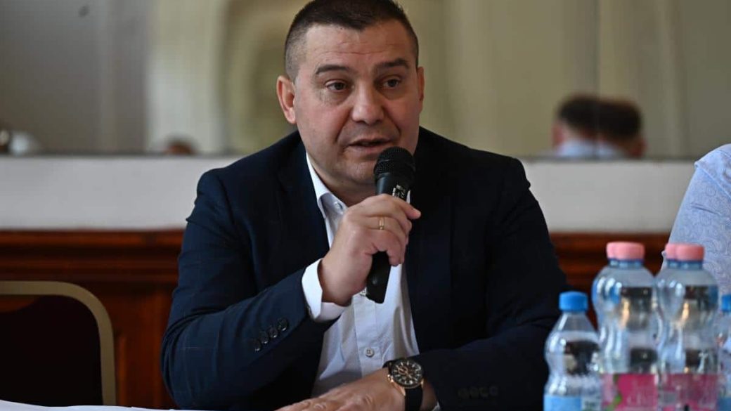 agocs janos orszagos roma onkormanyzat oro vesztegetes
