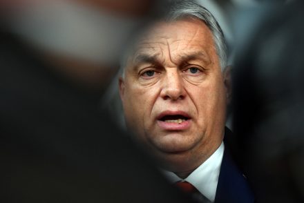 Orbán meghátrál Brüsszellel szemben? – Engednek az unió követeléseinek