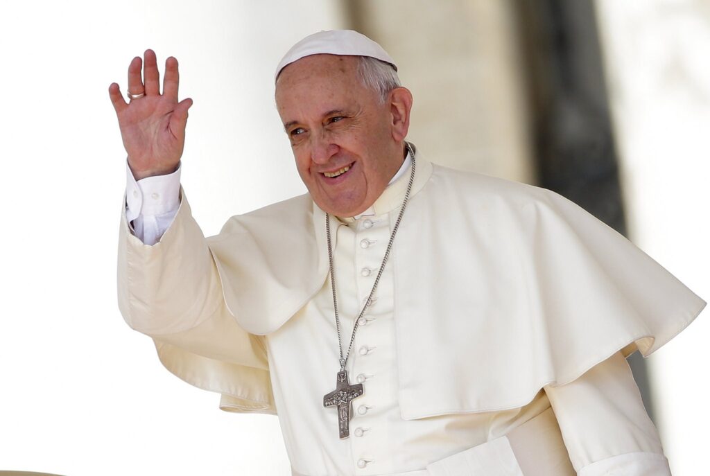 Meghalt Ferenc Papa Felesege Regina María Sívori