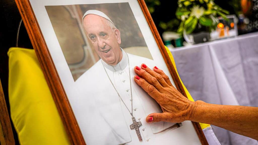 Meghalt Ferenc Papa Temetes Idopont