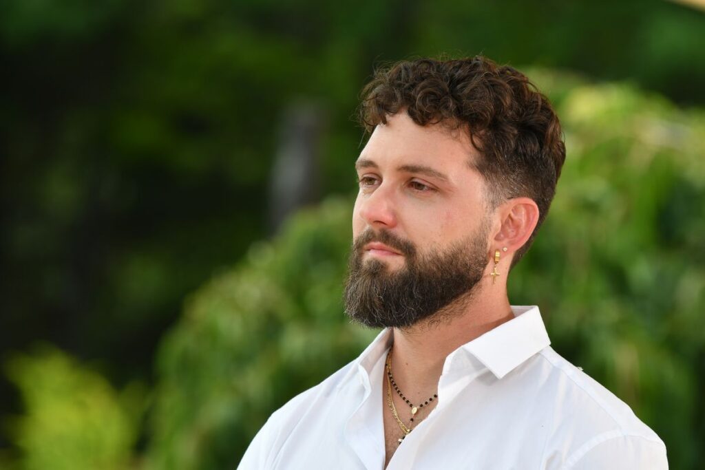 Hazassag Elso Latasra Hegedus Csaba Szakitas Kulfold