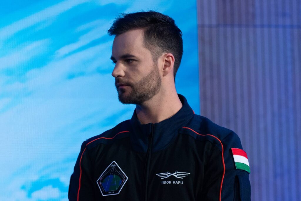 Kapu Tibor Foto Urhajoja Axn Csoban Sandor Balmazujvaros