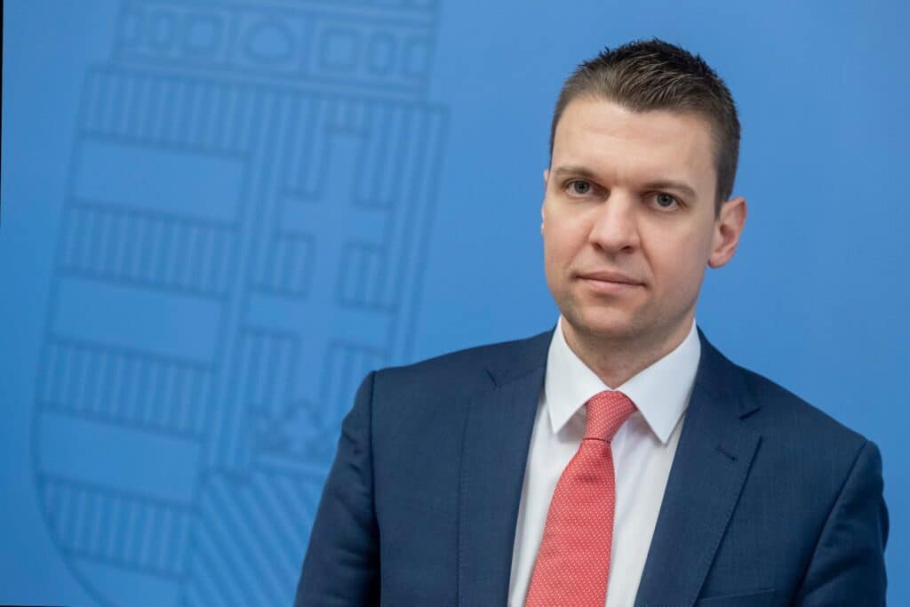 Menczer Tamas Azahriah Botrany Fidesz Szavazok