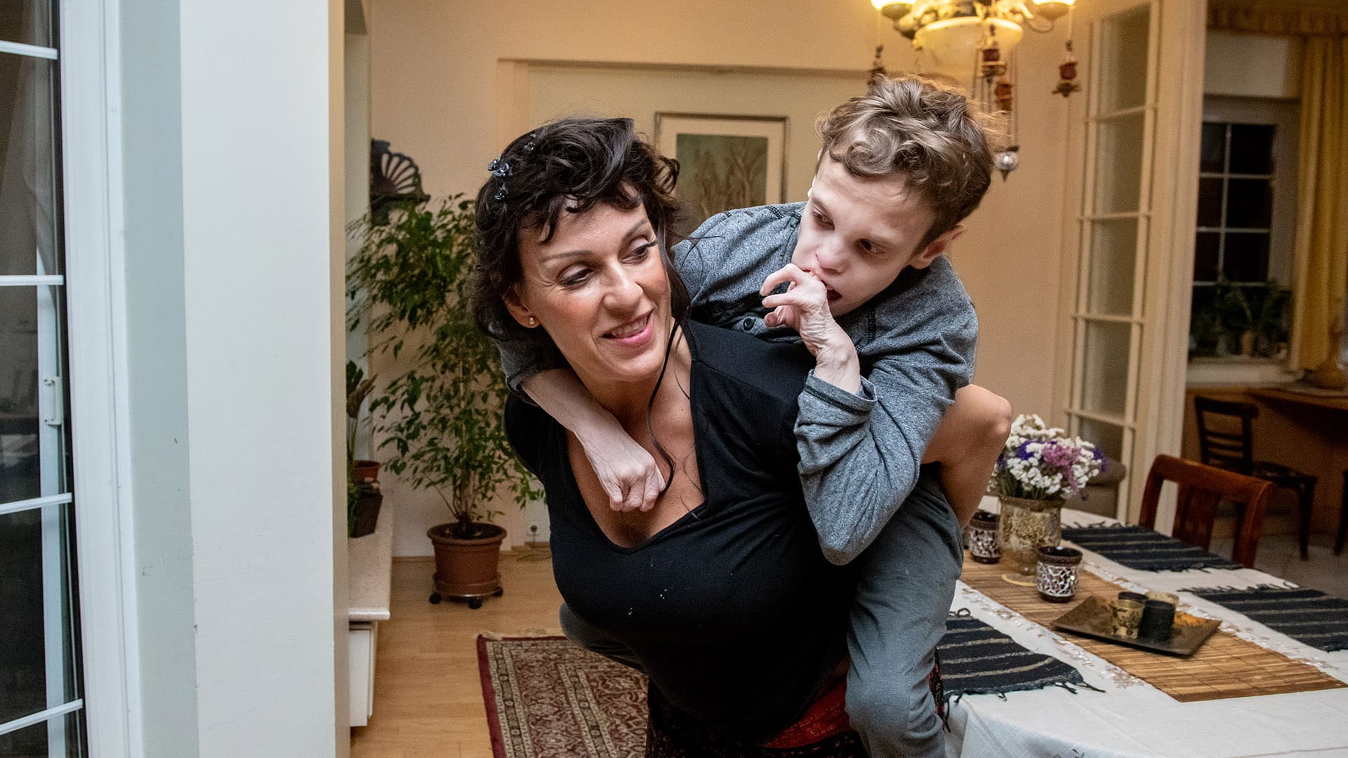 Mindenkit sokkolt, hogy néz ki valójában Rogán Antal felesége, Rogán ...