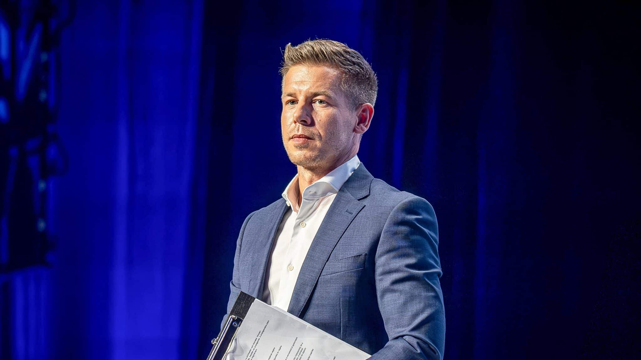 puzser-robert-magyar-peter-tisza-part