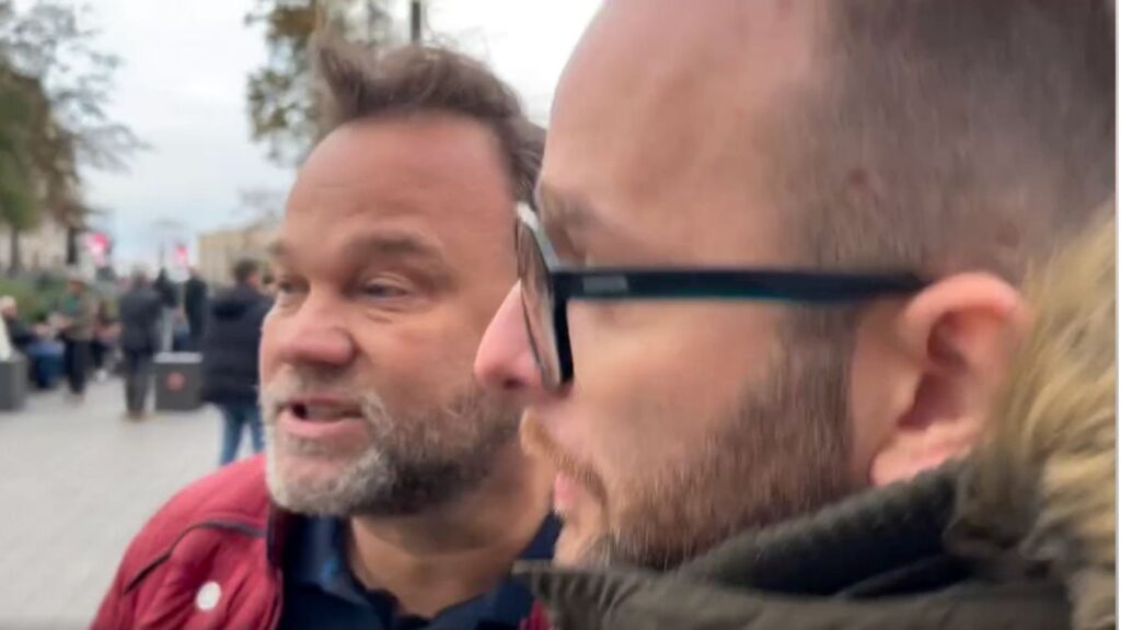 Aranyosi Peter Tuntetes Video Varga Adam