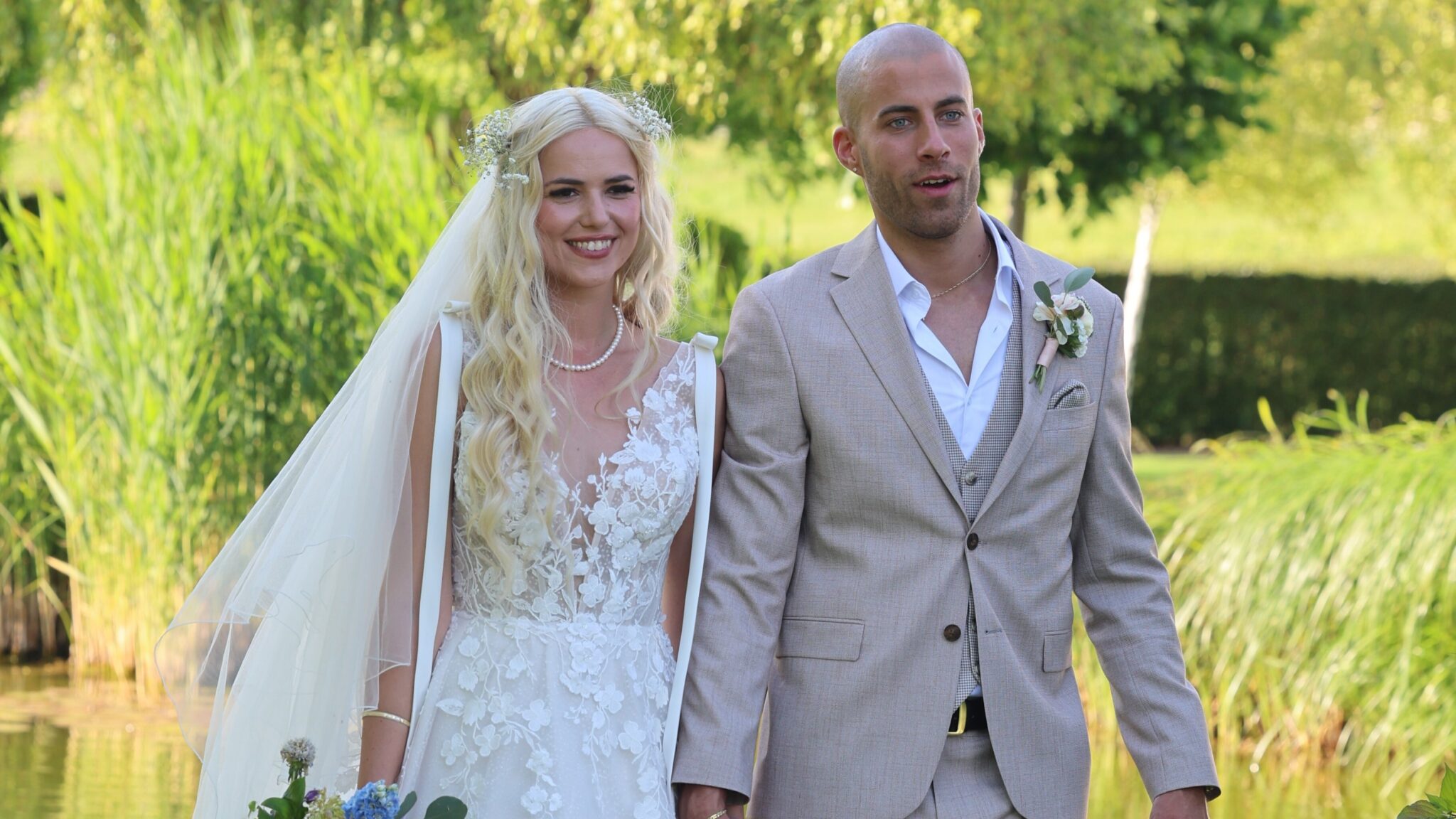 hazassag-elso-latasra-peti-csaladja