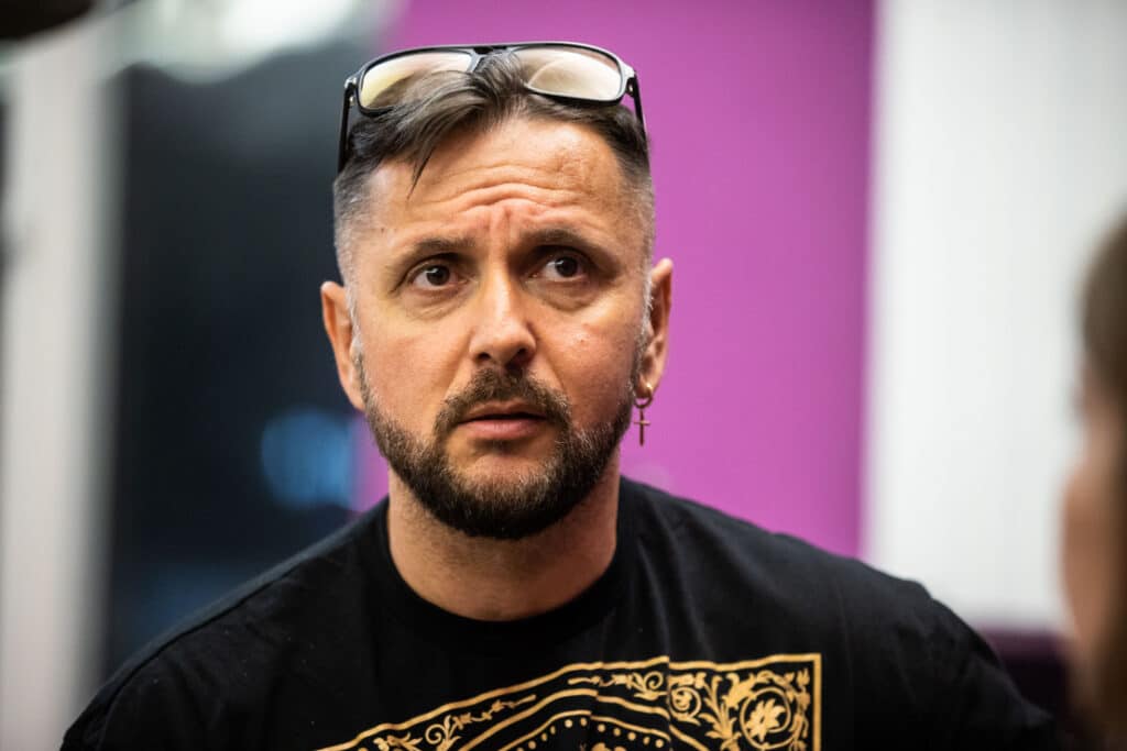 X-Faktor Majka Curtis Hatterenekesnoje Szeles Iza