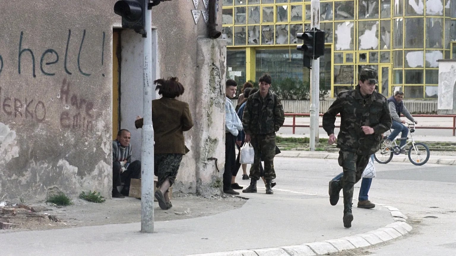 balkan-haboru-szarajevoi-ostrom-emberszafari