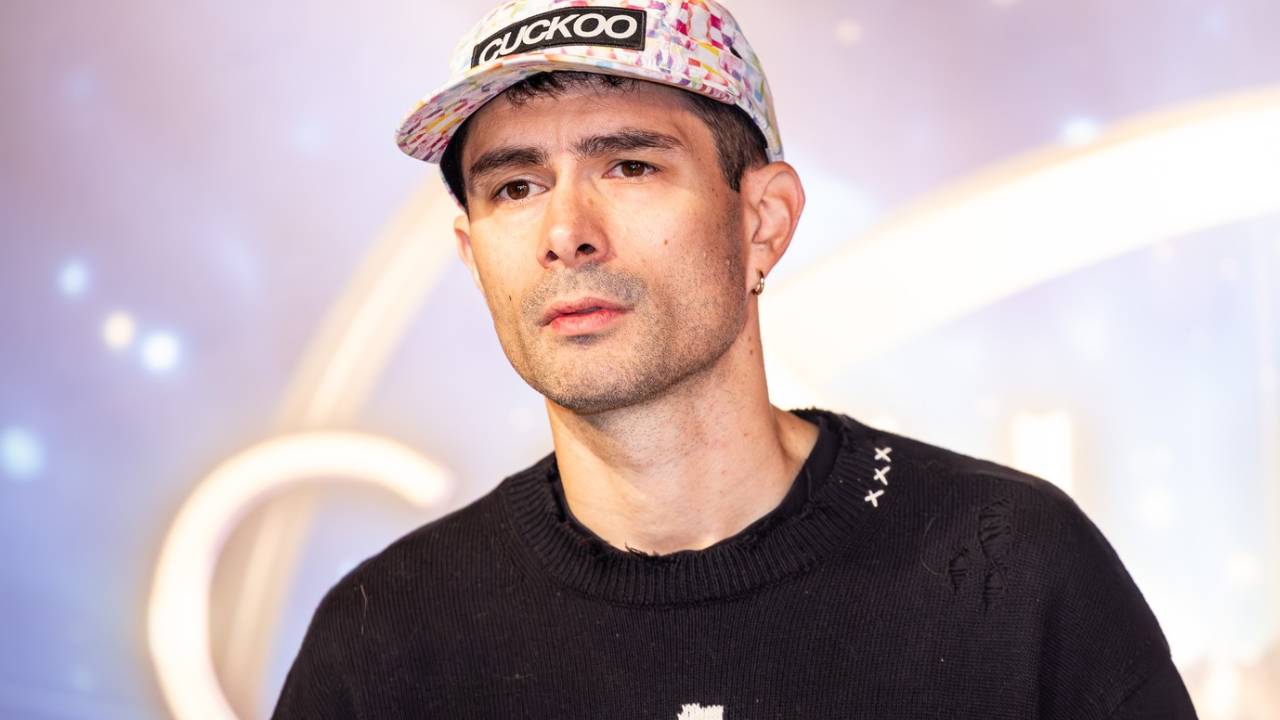 byealex uj dal klipforgatas