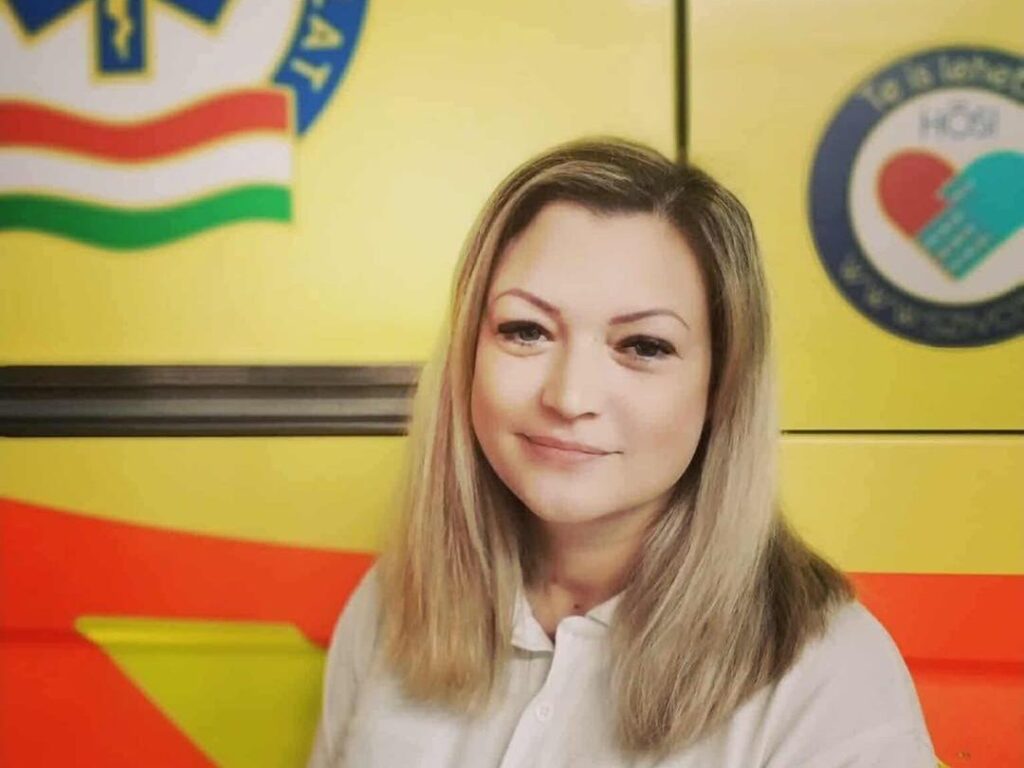 Pal Mariann Eletmentes Orszagos Mentoszolgalat Fuldoklo Fia
