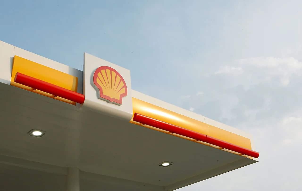 shell-orban-viktor-elhatarolodas