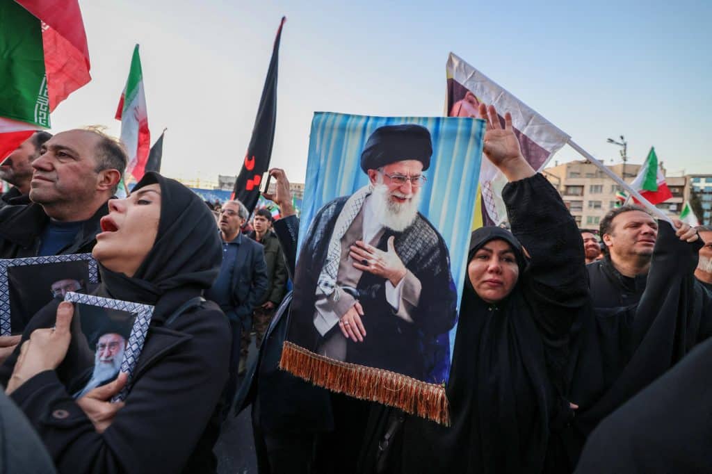 Meghalt Iran Vezetoje Ali Hamenei Irani Raketatamadas