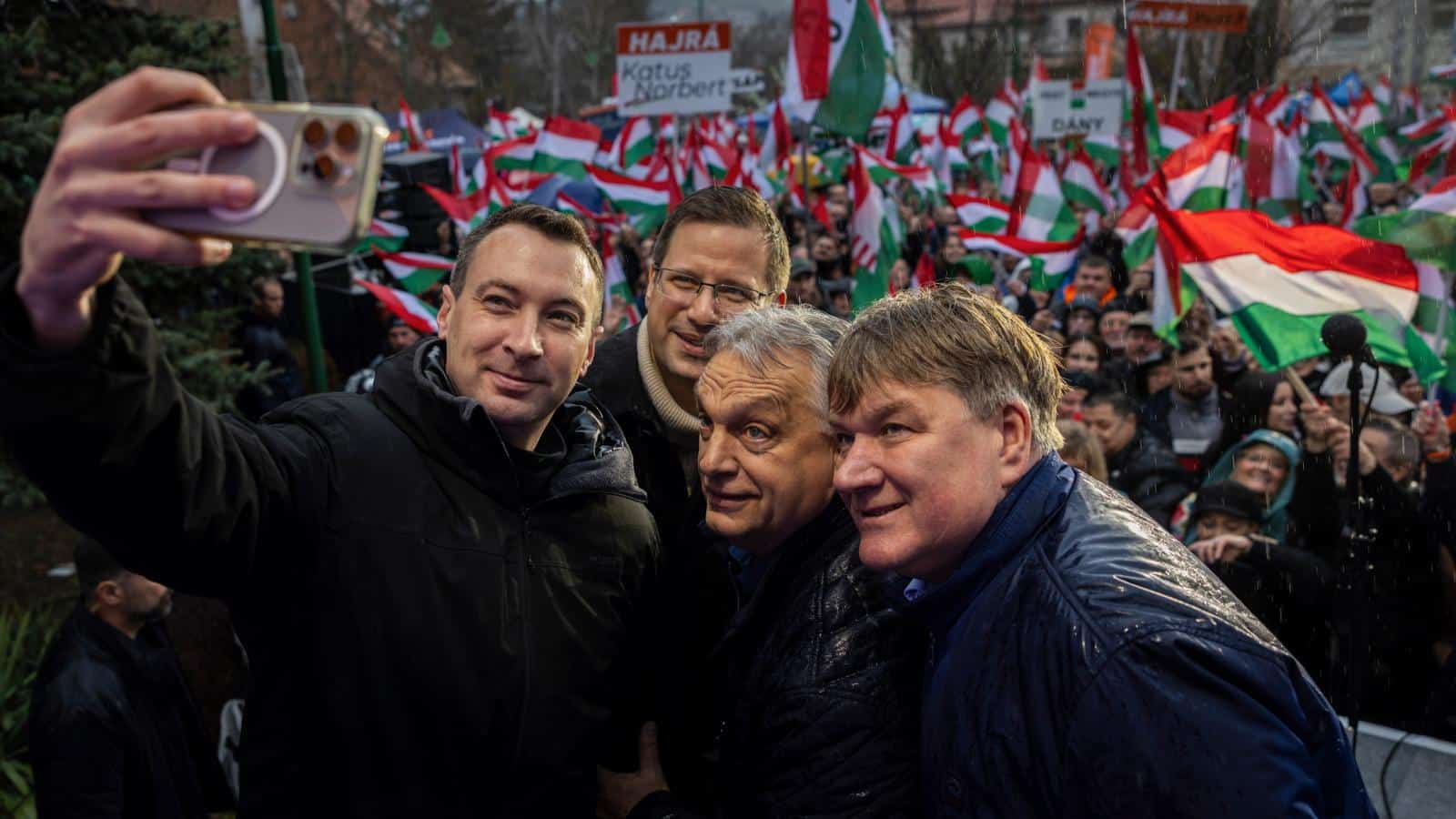 orban viktor pecel feketekabatosok