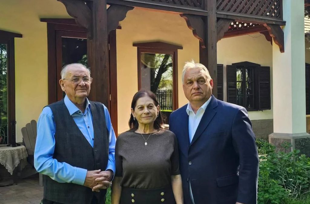 Lezsak-Sandor-Orban-Viktor-Tamogatas