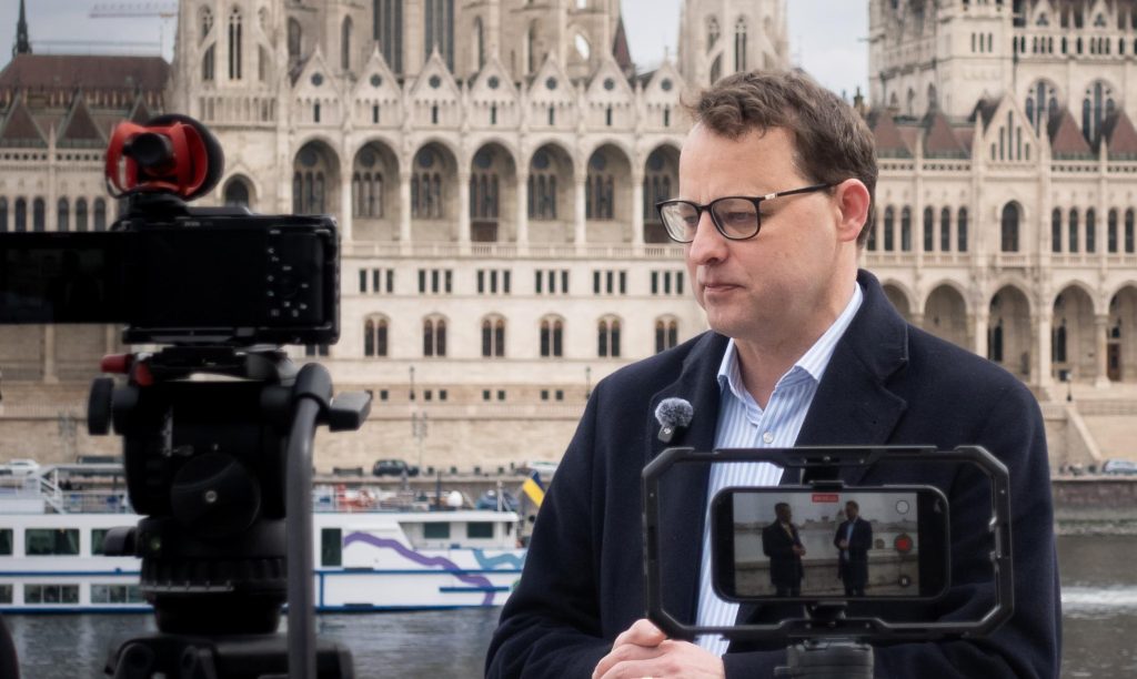 Marcin Romanowski Korozott Fidesz Politikus Ingatlanaban