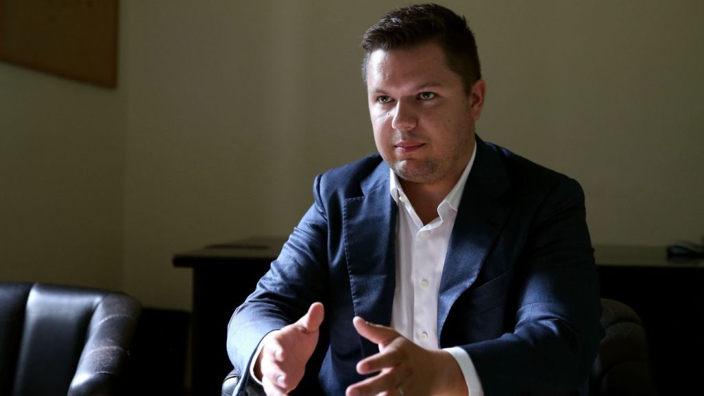 Matolcsy Adam Letelepedes Emiratusok Rekacio