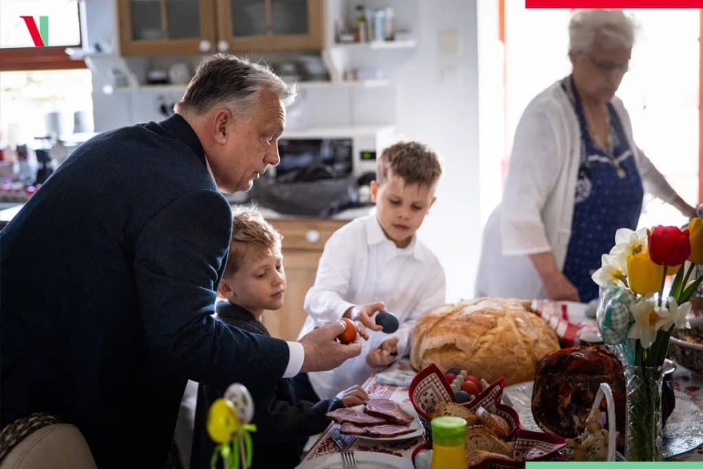 Orban-Viktor-Unokai-Locsolas-Husvet-Szerb-Hatar-Gazvezetek-Bomba