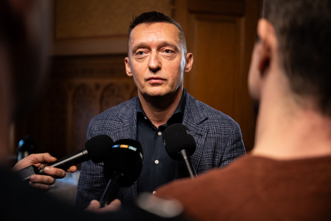 rogan antal 50 millios hitel bevezetese titkosszolgaknak