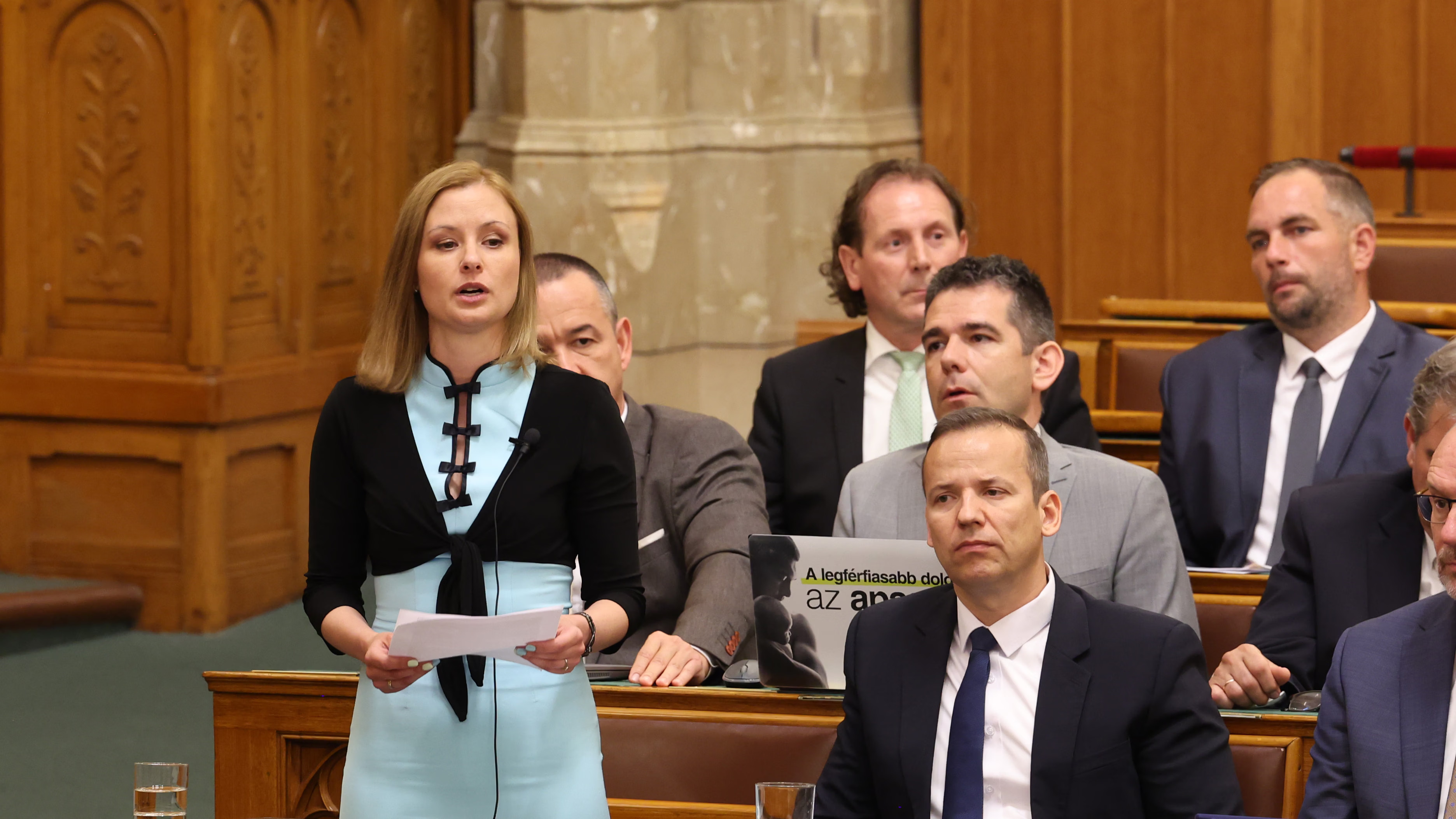duro-dora-magyar-peter-ferfi40-nyugdijkorhatar