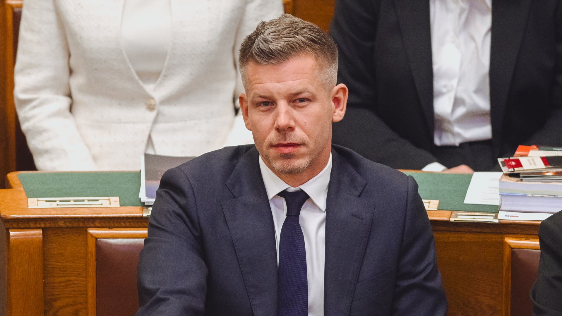 magyar peter azonnali utasitas ugyvezeto miniszter