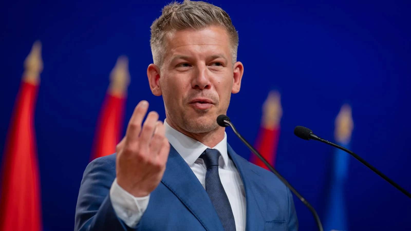 magyar-peter-kararcsony-rendszerzaro-buli