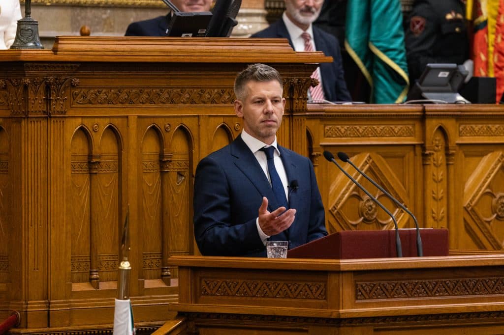 Magyar Peter Nav Kotelezettsegvallalasi Tilalom