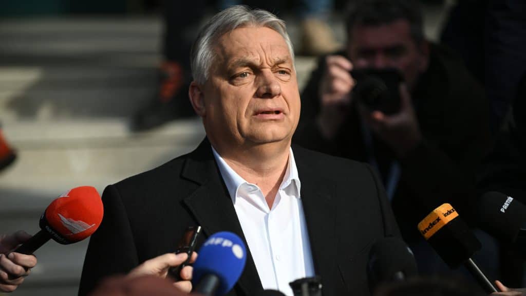 Orban Viktor 4Ig 1 Billiard Szerzodes