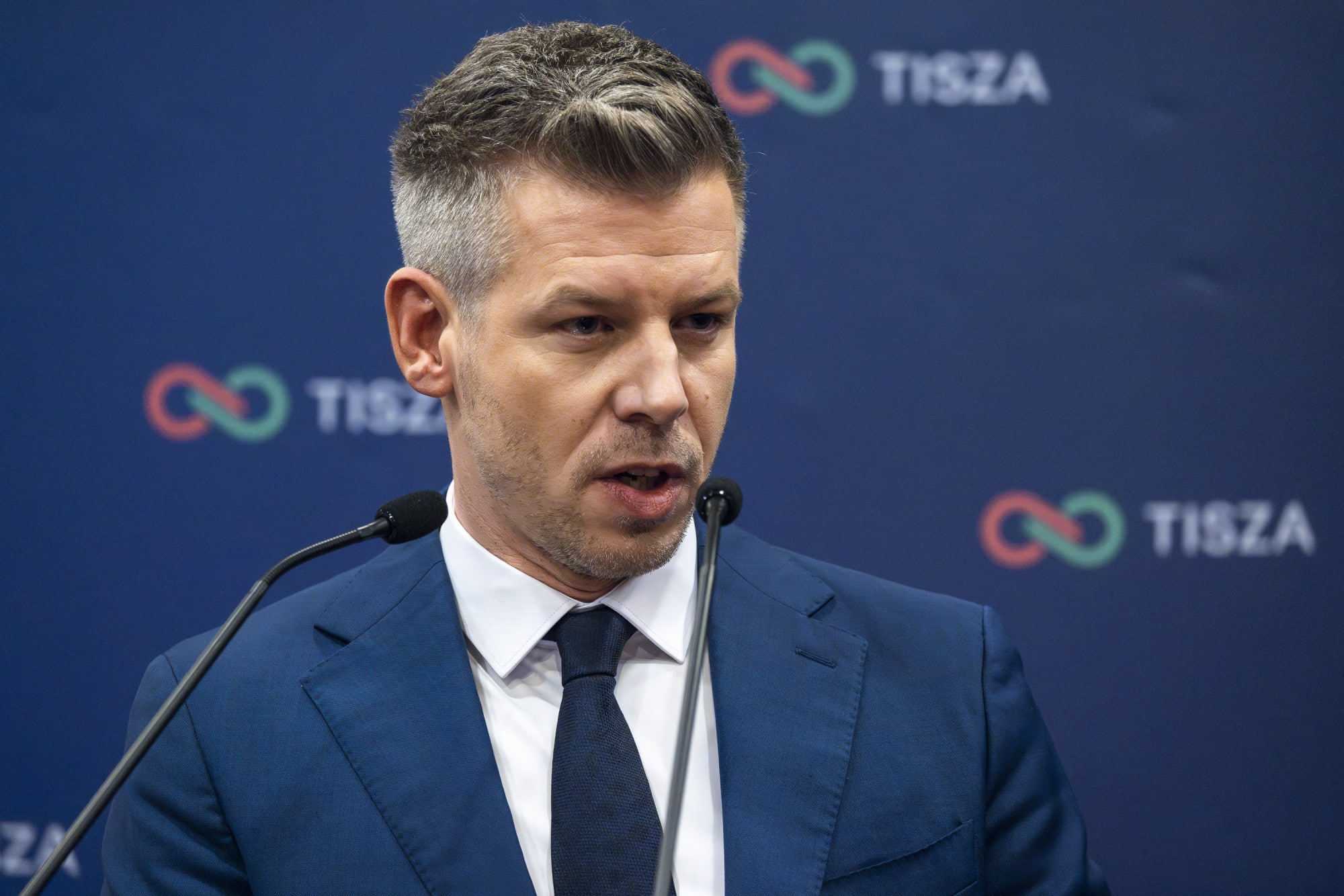 Orban Viktor Magyar Peter Allamkassza