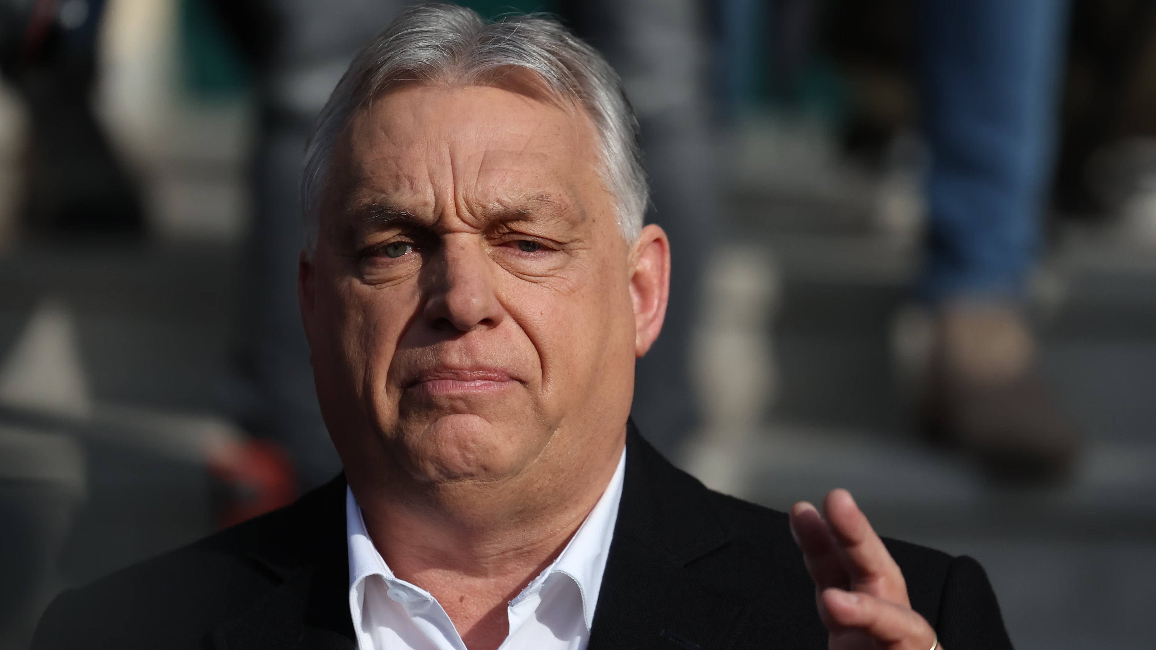 orban-viktor-unokaoccse-660-millio-banyaceg