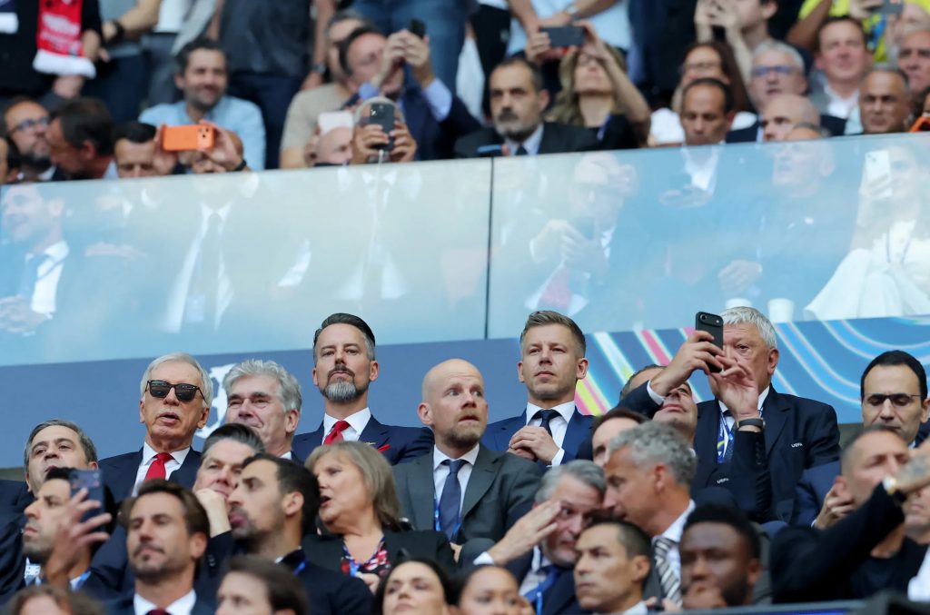 Stan-Kroenke-Magyar-Peter-Bl-Donto-Leggazdagabb
