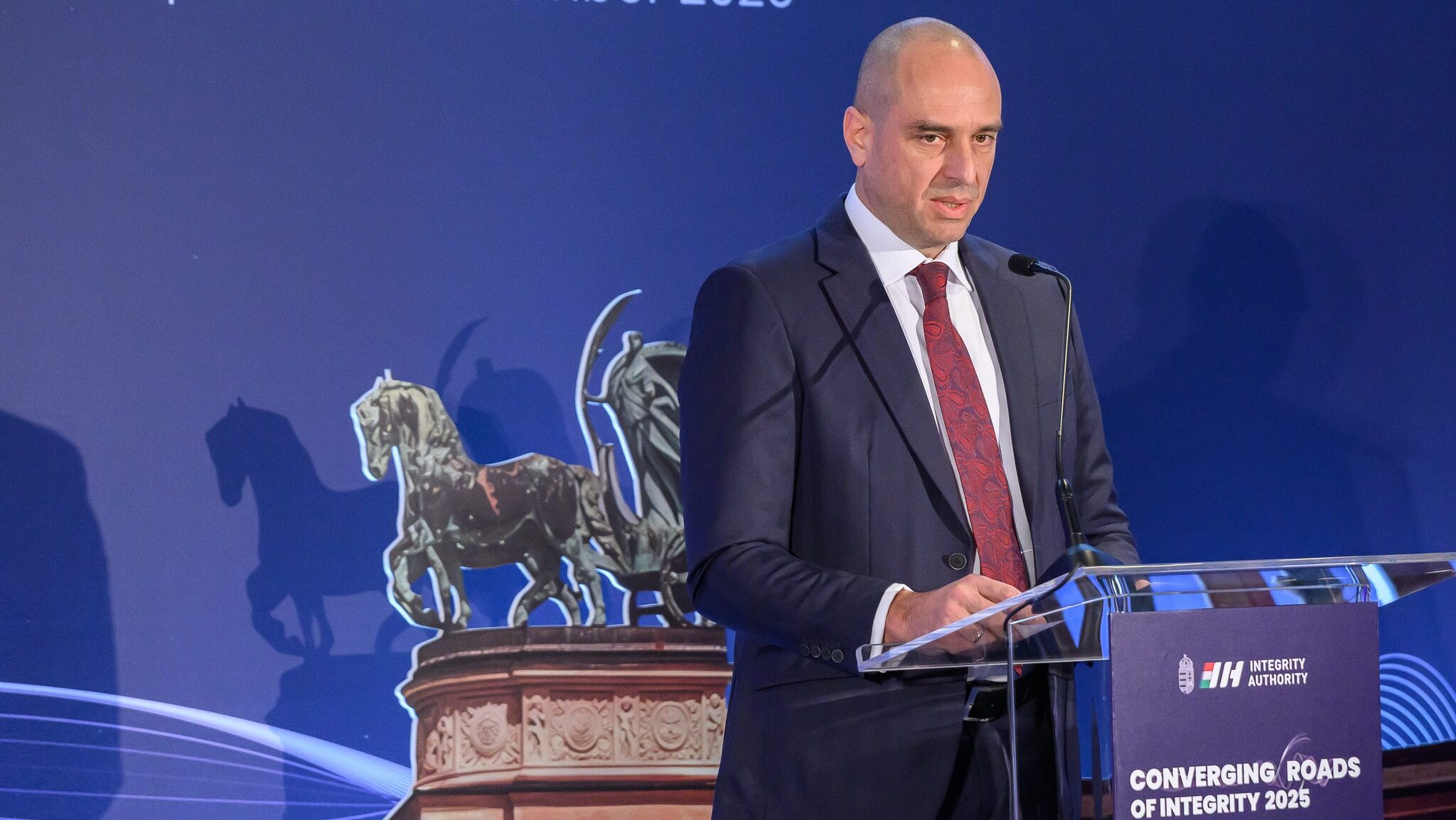 biro-ferenc-integritas-hatosag-allami-szamvevoszek-tuzson-bence-2026