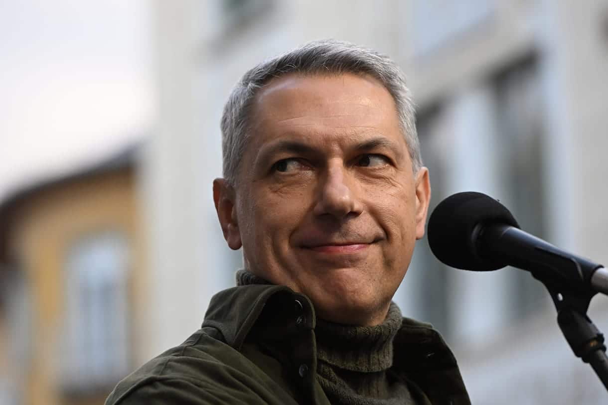 fekete-gyor-andras-parlament-fizetesmegvonas-lazar-janos szijjarto-peter 2026