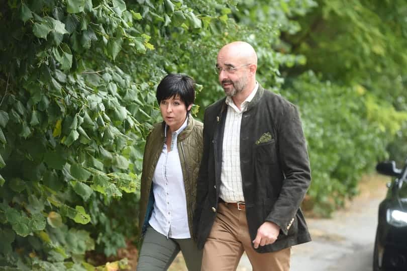 kovacs-zoltan-felesege-szikora-linda-takaritoceg-allami-megbizas-2026