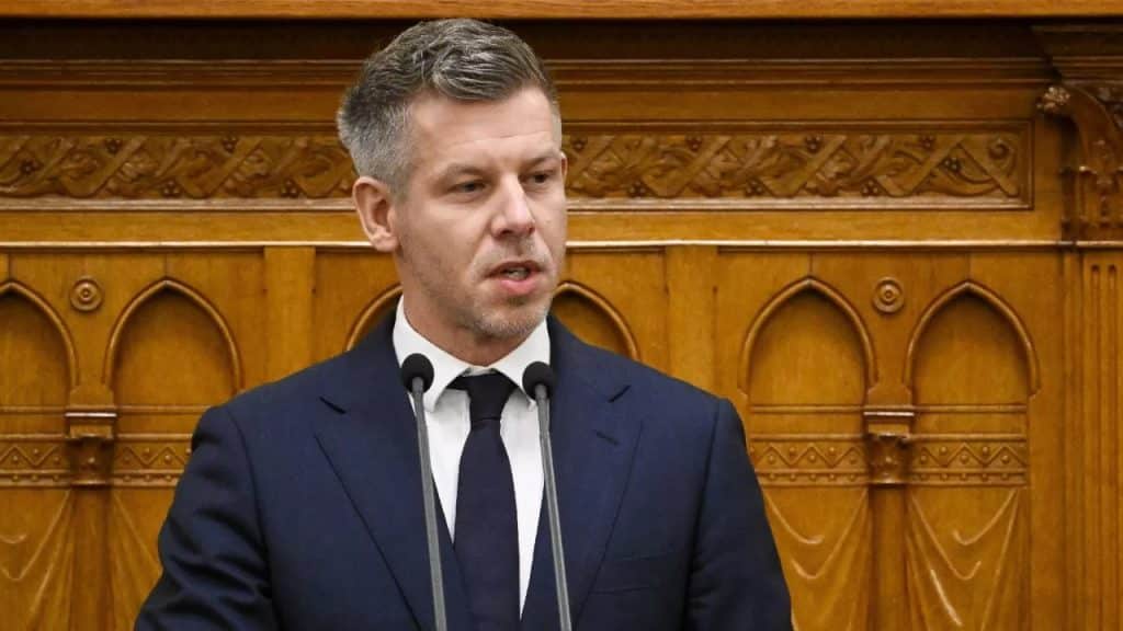Magyar-Peter-Miniszterelnok-Gyermekvedelem-Parlamenti-Beszed-2026