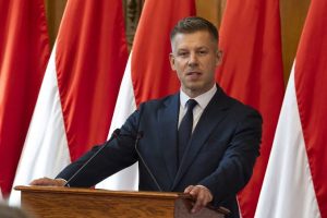 Magyar-Peter-Nem-Szerepel-A-Szotar-Unkban-Megszoritasok-Euro-Bevezetes