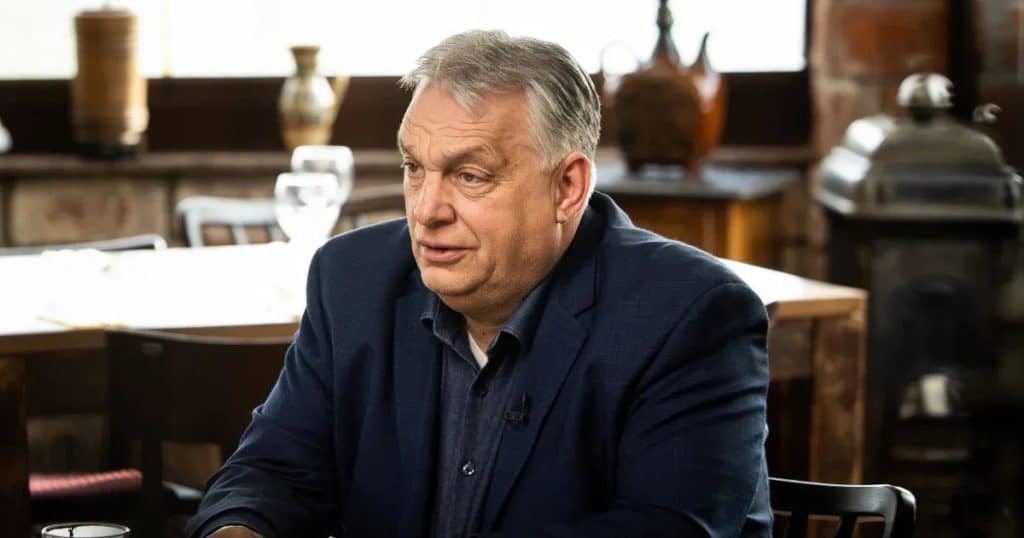 Magyar-Peter-Orban-Viktor-Migracios-Paktum-Tuntetes-Tisza-Kormany-2026