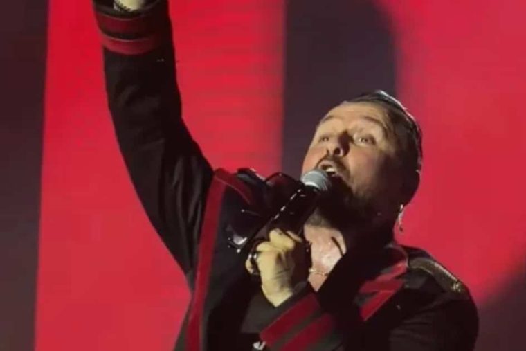 majka mandiner pesti sracok megafon koncert 2026