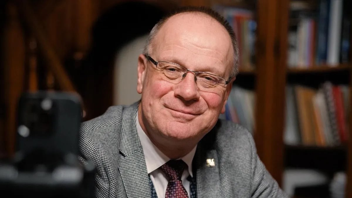 navracsics-tibor-ner-oligarchak-fidesz-media-tamogatas-2026