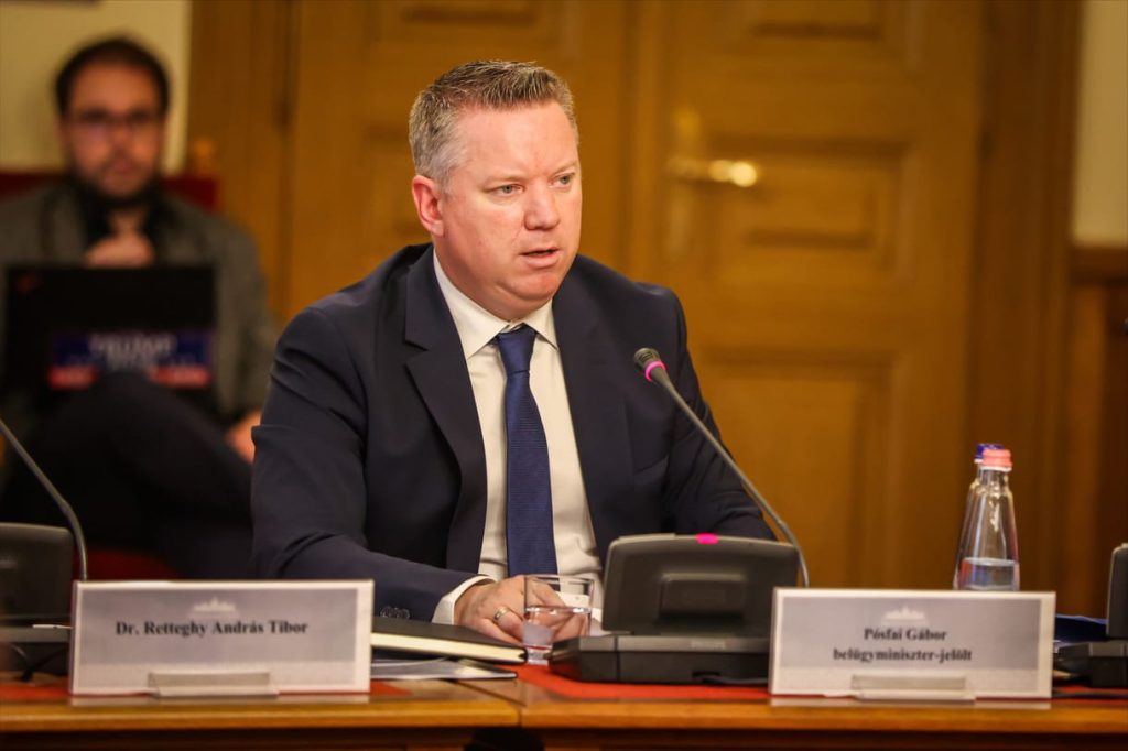 Posfai-Gabor-Katasztrofavedelem-Buntetes-Vegrehajtas-Menesztes