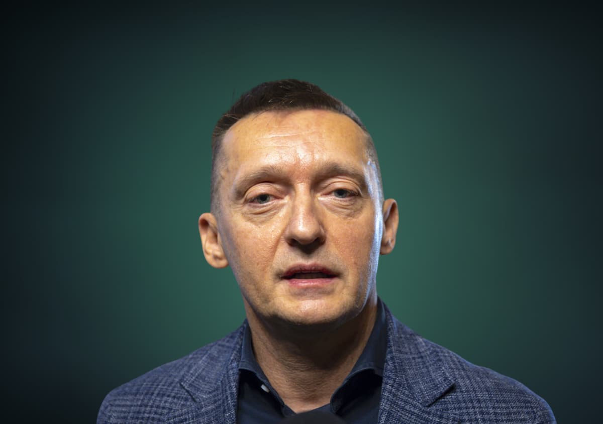 rogan-antal-kertesz-balazs-aulich-utca-iroda-osztalek-mutyi-2026