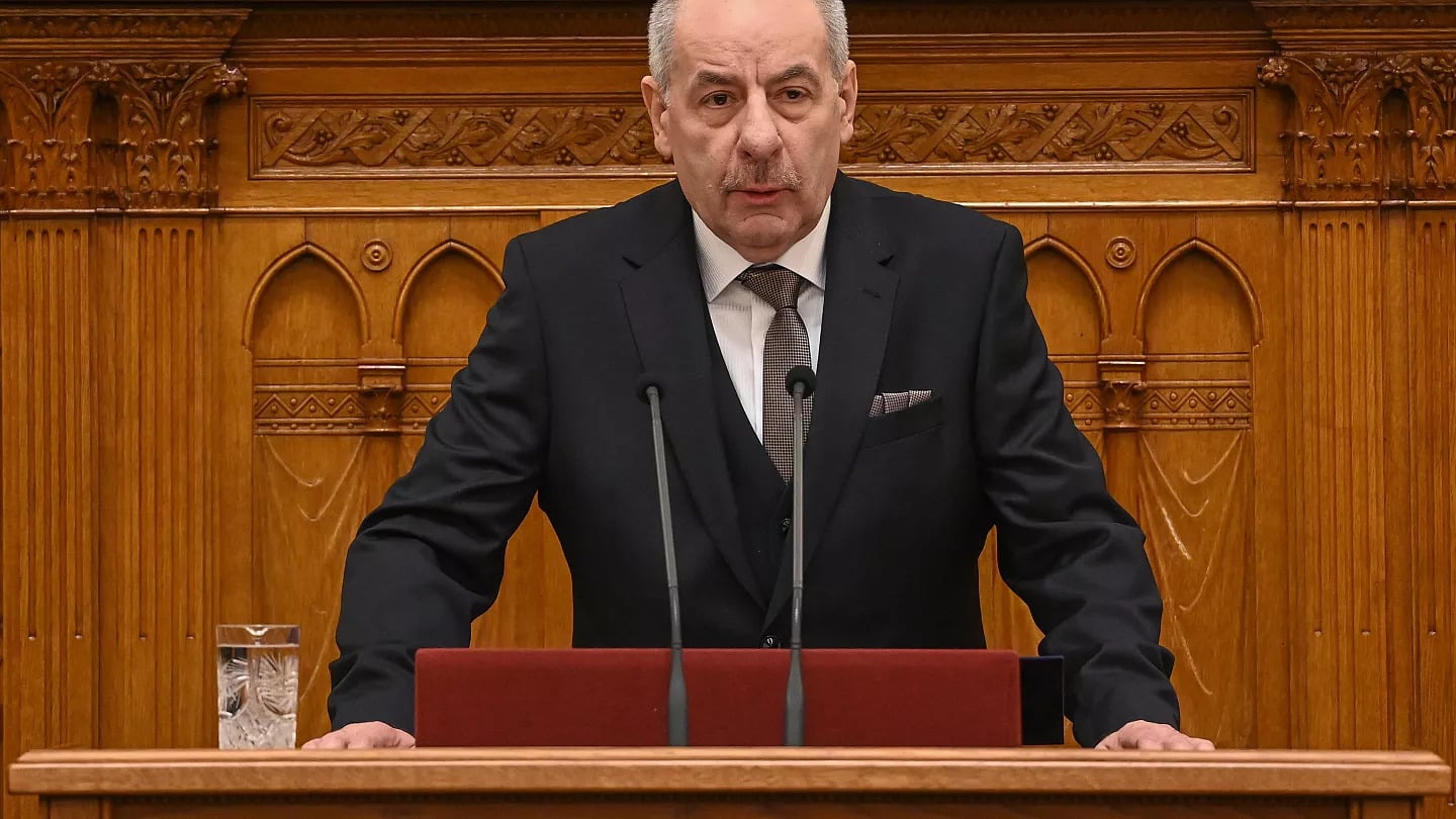 sulyok-tamas-alairta-unios-forrasok-magyar-peter-2026
