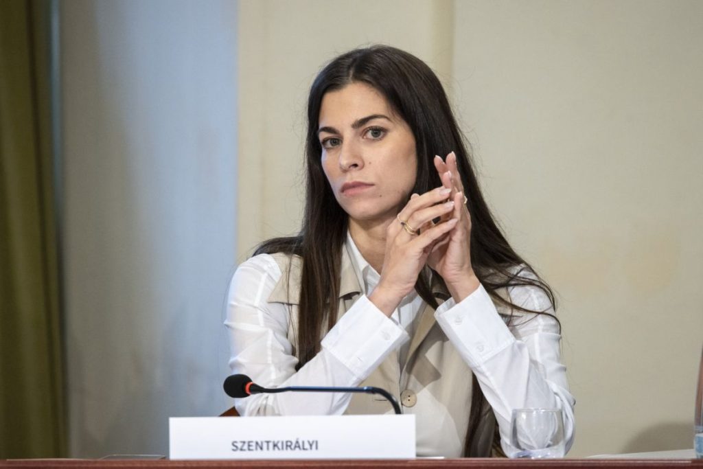Szatmary-Kristof-Fidesz-Budapest-Elnok-Szentkiralyi-Alexandra Levaltottak Budapest