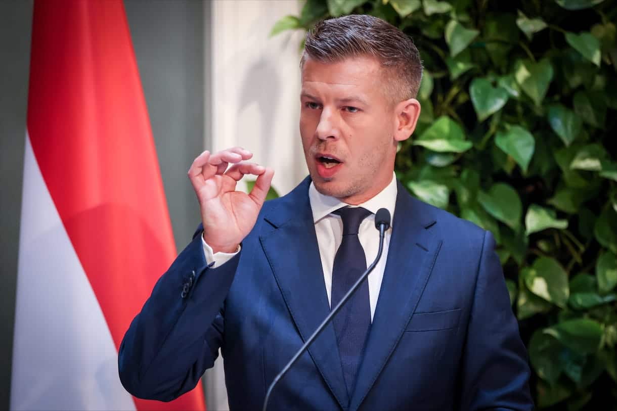 tisza-kormany magyar peter plakat orban viktor