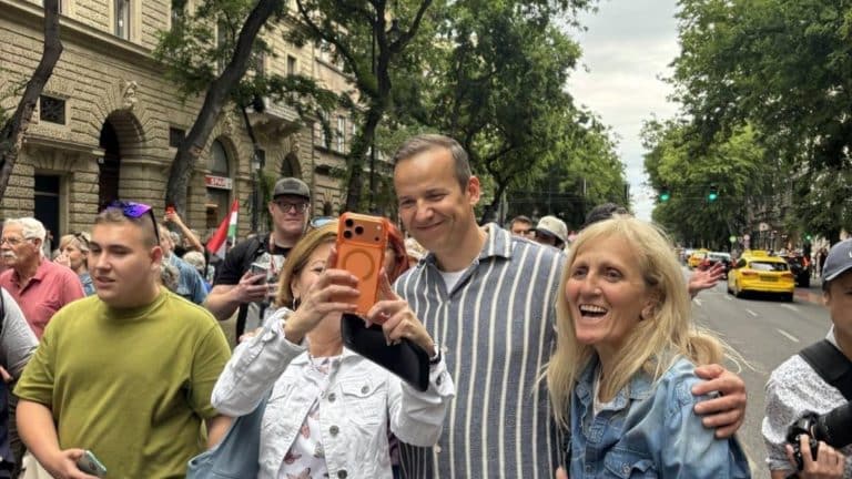 Toroczkai-Laszlo-Magyar-Peter-Facebook-Letiltas-Vita-2026