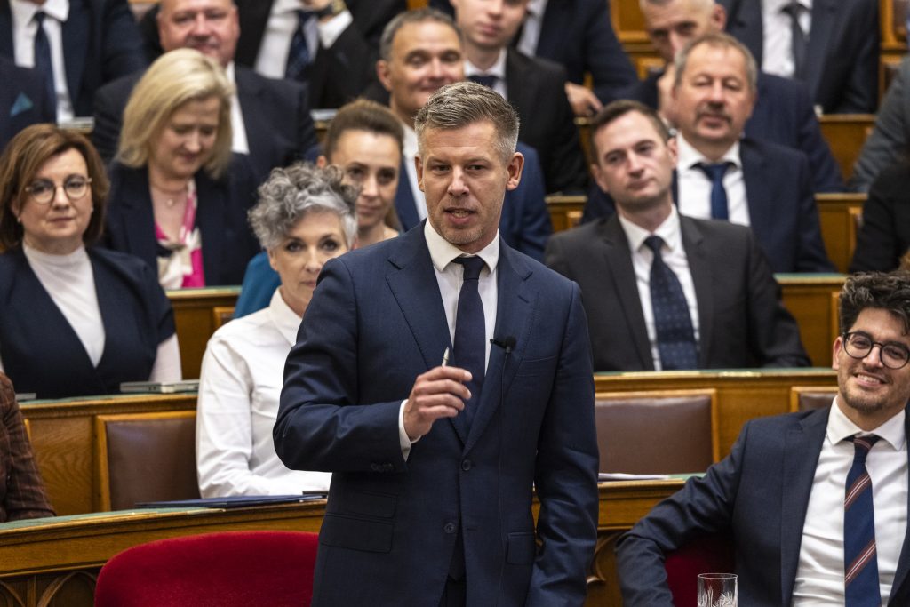 Toroczkai-Laszlo-Vizsgalobiztossag-Elnok-Magyar-Peter-Parlament
