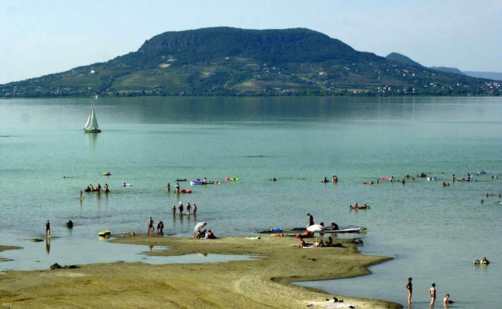 A Balaton-Átúszás 2026 Résztvevői A Révfülöp És Balatonboglár Közötti Nyílt Vízen