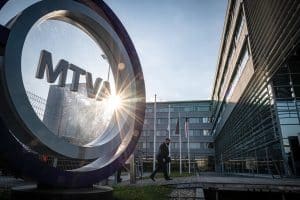 Deutsche-Welle-Magyar-Peter-Kozmedia-Propaganda-Orban-Rendszer