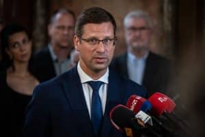 Gulyás Gergely Lemondása És Orbán Viktor Reakciója
