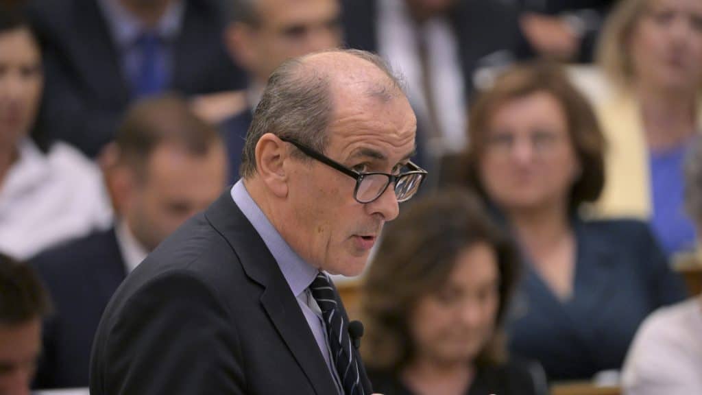 Hegedűs Zsolt Két Kórházi Vezető Magasabb Vezetői Megbízásának Visszavonását Jelentette Be